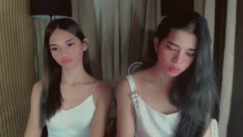 Snapshot of lykaloops chatting on 22, 3, 2026 LYKA LOOPS online show from 22, 3, 2026