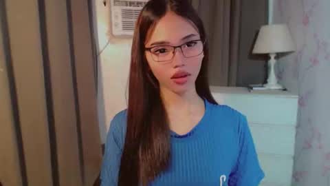 Snapshot of lykaloops chatting on 28, 3, 2026 LYKA LOOPS online show from 28, 3, 2026