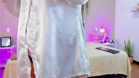 Snapshot of m_antonia chatting on 8, 4, 2026 Maria online show from 8, 4, 2026