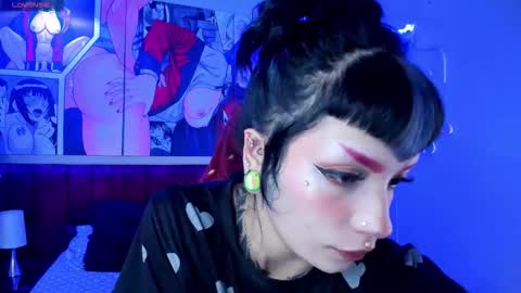   online show from 3, 12, 2025