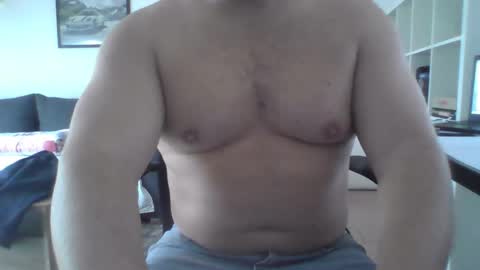 Snapshot of mario17o3 chatting on 27, 3, 2026 Hot N Horny online show from 27, 3, 2026
