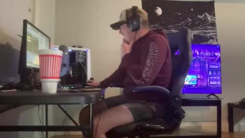 Snapshot of mattdawg13 chatting on 7, 4, 2026 MattDawg13 online show from 7, 4, 2026