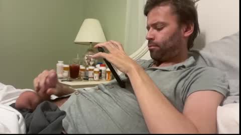 Snapshot of mbnc chatting on 12, 4, 2026 lol online show from 12, 4, 2026