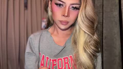 Snapshot of meetmehalfway888 chatting on 5, 3, 2026 GODDESS OF ALL GODDESSES online show from 5, 3, 2026