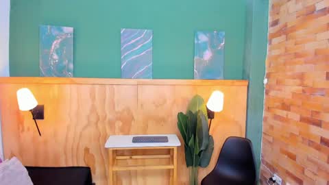 Snapshot of megansumer chatting on 16, 4, 2026 Megan online show from 16, 4, 2026