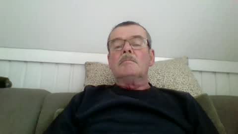 mikael42 online show from 11, 4, 2026