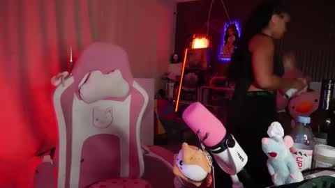  MINA  online show from 15, 4, 2026