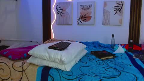 Merie online show from 10, 3, 2026