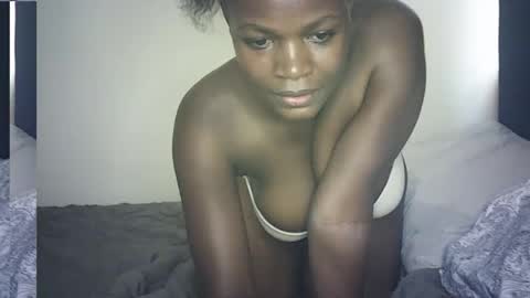 Snapshot of missbutty173518 chatting on 15, 4, 2026 missbutty online show from 15, 4, 2026