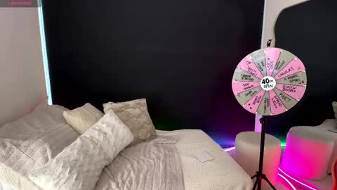 Snapshot of missjessicajade chatting on 11, 3, 2026 Miss Jessica Jade online show from 11, 3, 2026