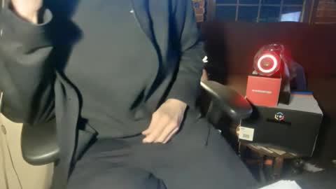 Snapshot of nfgwholoves2cum chatting on 27, 2, 2026 NFG Nice Friendly Guy Dick online show from 27, 2, 2026