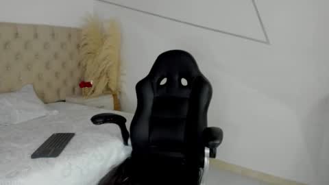 Noah Wolf online show from 15, 3, 2026