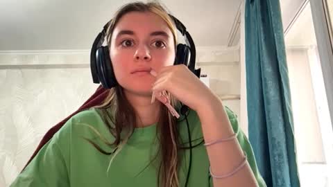 Elena online show from 3, 3, 2026