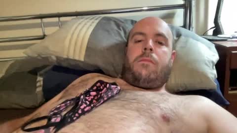 Snapshot of owenfn2 chatting on 4, 4, 2026 Owen2022 online show from 4, 4, 2026