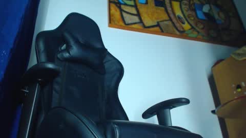 Snapshot of phlilloyhighclouds chatting on 9, 3, 2026 phlilloyhighclouds online show from 9, 3, 2026