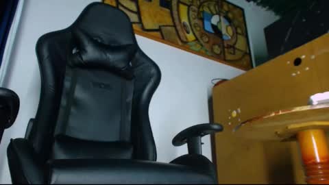 Snapshot of phlilloyhighclouds chatting on 15, 3, 2026 phlilloyhighclouds online show from 15, 3, 2026