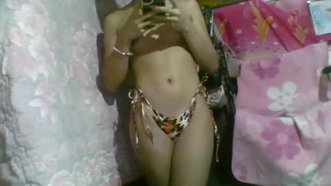 Snapshot of pinky_divine chatting on 19, 12, 2025 pinky_divine online show from 19, 12, 2025