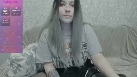 Snapshot of polly_wow chatting on 10, 4, 2026 Polly online show from 10, 4, 2026