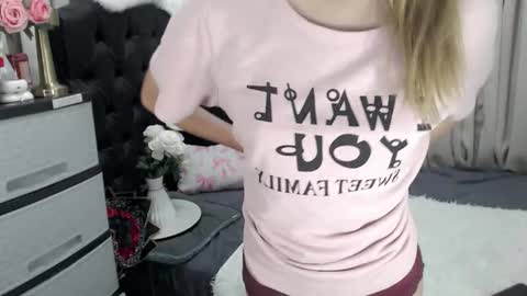 Snapshot of pretty_chikana chatting on 27, 2, 2026 Chikana online show from 27, 2, 2026