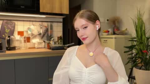 Snapshot of purrpure chatting on 26, 9, 2025 Aileen online show from 26, 9, 2025