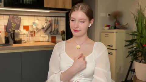 Snapshot of purrpure chatting on 27, 9, 2025 Aileen online show from 27, 9, 2025