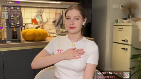 Snapshot of purrpure chatting on 30, 10, 2025 Aileen online show from 30, 10, 2025