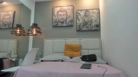 Snapshot of raphael_nyon chatting on 8, 3, 2026 Raphael Nyon online show from 8, 3, 2026