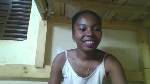 Snapshot of rosalinda933 chatting on 3, 3, 2026 Rosalinda online show from 3, 3, 2026