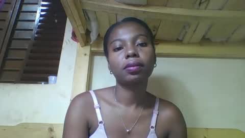 Snapshot of rosalinda933 chatting on 7, 3, 2026 Rosalinda online show from 7, 3, 2026