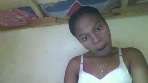 Snapshot of rosalinda933 chatting on 11, 3, 2026 Rosalinda online show from 11, 3, 2026