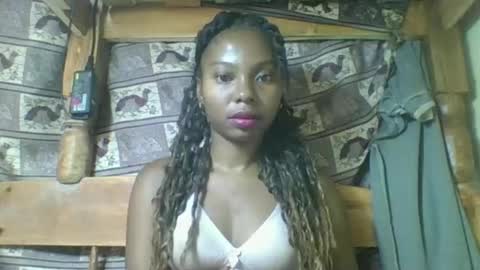 Snapshot of rosalinda933 chatting on 27, 3, 2026 Rosalinda online show from 27, 3, 2026