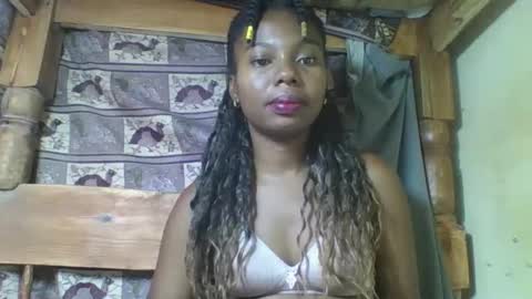 Snapshot of rosalinda933 chatting on 29, 3, 2026 Rosalinda online show from 29, 3, 2026