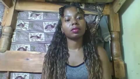 Snapshot of rosalinda933 chatting on 3, 4, 2026 Rosalinda online show from 3, 4, 2026