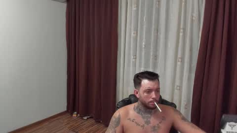 Snapshot of s1nmaster chatting on 18, 12, 2025 s1nmaster online show from 18, 12, 2025