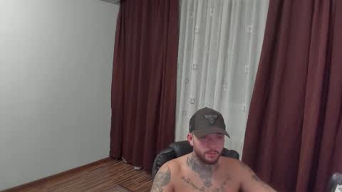 Snapshot of s1nmaster chatting on 21, 12, 2025 s1nmaster online show from 21, 12, 2025