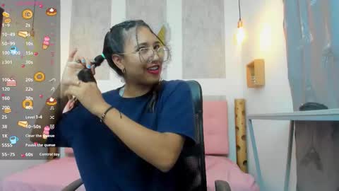 Snapshot of samantha_fox8 chatting on 4, 12, 2025 online show from 4, 12, 2025