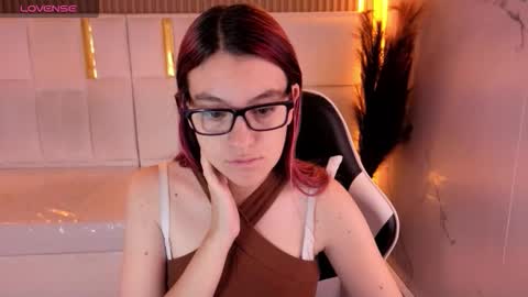 Snapshot of stefania_tp chatting on 7, 3, 2026 Stefania tp 730am - 1400 pm online show from 7, 3, 2026