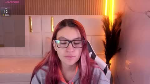 Snapshot of stefania_tp chatting on 10, 3, 2026 Stefania tp 730am - 1400 pm online show from 10, 3, 2026