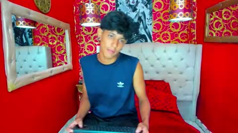 Snapshot of straightyounpein chatting on 15, 4, 2026 straightyounpein online show from 15, 4, 2026