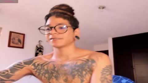 Snapshot of tayhlorstronghold chatting on 21, 2, 2026 online show from 21, 2, 2026