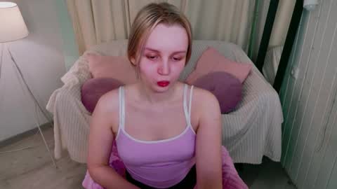 Snapshot of tinasiner chatting on 13, 4, 2026 tinasiner online show from 13, 4, 2026