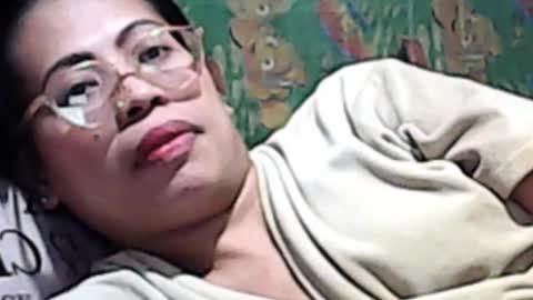 Snapshot of truefilipinabeauty chatting on 11, 10, 2025 emily online show from 11, 10, 2025