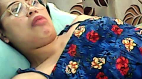 Snapshot of truefilipinabeauty chatting on 22, 10, 2025 emily online show from 22, 10, 2025