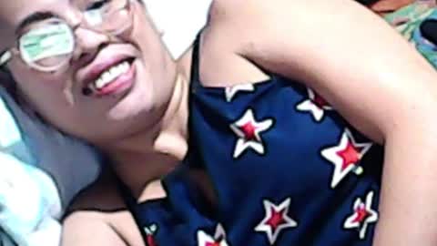 Snapshot of truefilipinabeauty chatting on 8, 11, 2025 emily online show from 8, 11, 2025