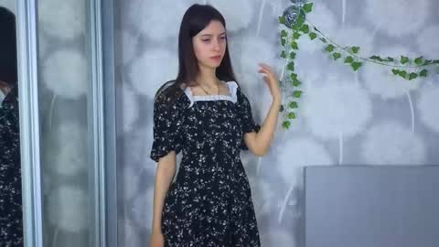 Snapshot of umbraelyon chatting on 12, 3, 2026 Liliane online show from 12, 3, 2026