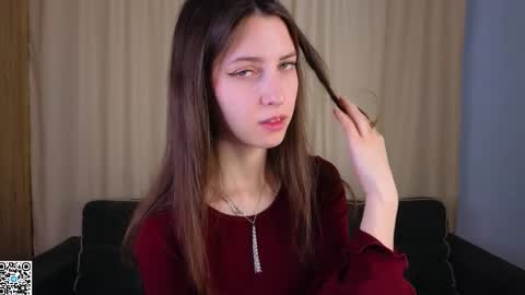 Snapshot of umbraelyon chatting on 31, 3, 2026 Liliane online show from 31, 3, 2026