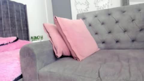 Snapshot of xiomara_cortes chatting on 5, 1, 2026 xiomara_cortes online show from 5, 1, 2026