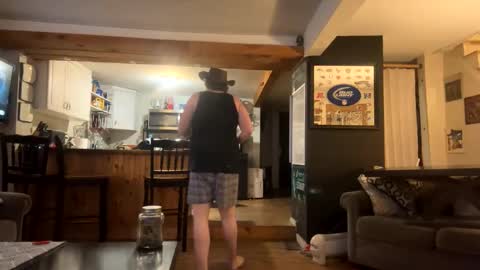 zach42104 online show from 11, 3, 2026