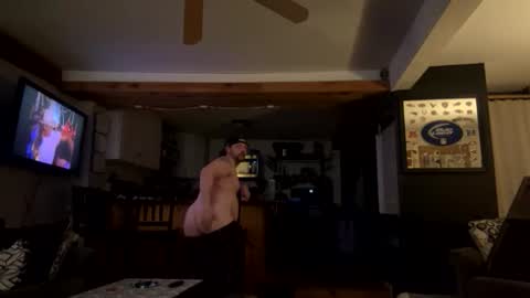 zach42104 online show from 19, 3, 2026