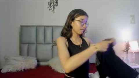 Snapshot of zoe_dear chatting on 24, 3, 2026 zoe_dear online show from 24, 3, 2026